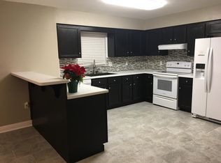208 Pineview St, Hinesville, GA 31313