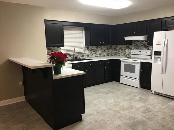 208 Pineview St, Hinesville, GA 31313