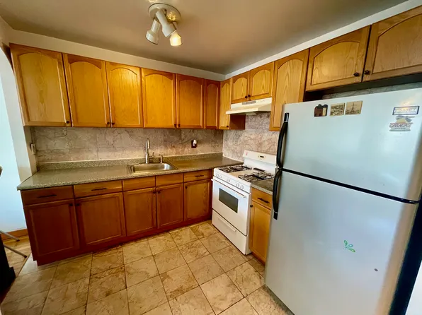 94-11 59th Avenue image 10 of 19