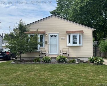 5048 Gloria St, Wayne, MI, 48184