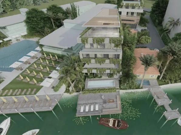 8 Century Ln, Miami Beach, FL 33139