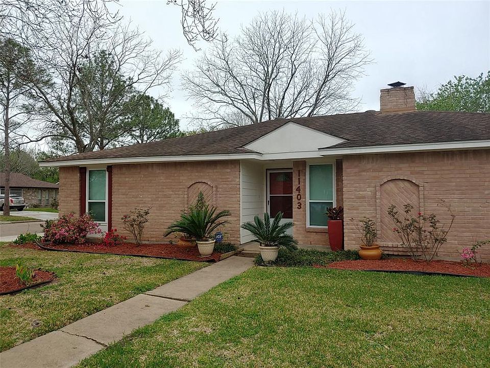 1st image of 11403 Vinedale Dr
