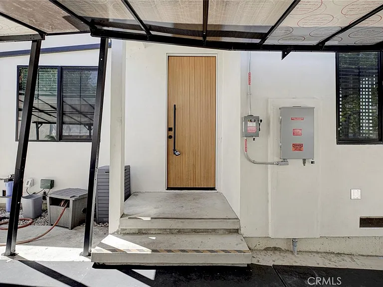2743 N Keystone St — Photo 19
