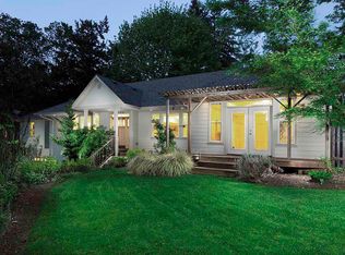 395 S 31st St, Philomath, OR 97370