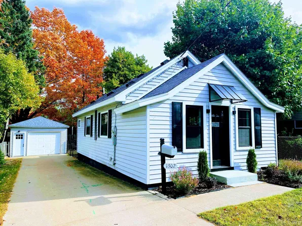 1302 Lincoln Ave, Marquette, MI 49855