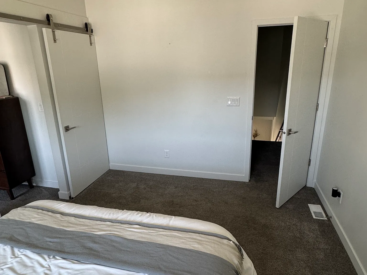 2 bed, 1850 sqft, $1,100 — Photo 3