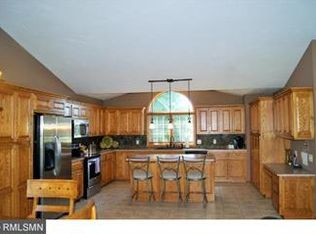 650 Sunset Dr, Jordan, MN 55352