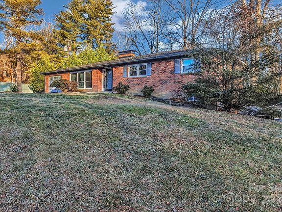 2nd image of 101 Forest Dr