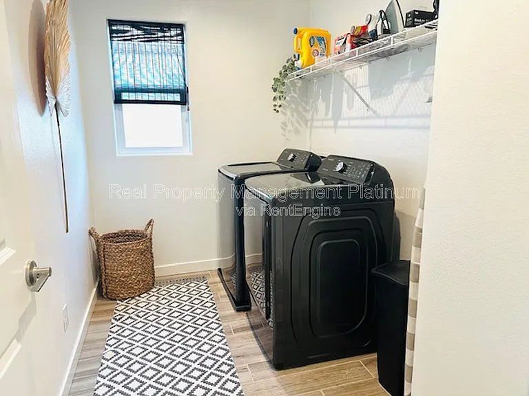 837 Soledad Ave — Photo 14