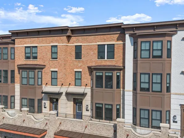 125 Market Sq NW Unit 4, Vienna, VA 22180
