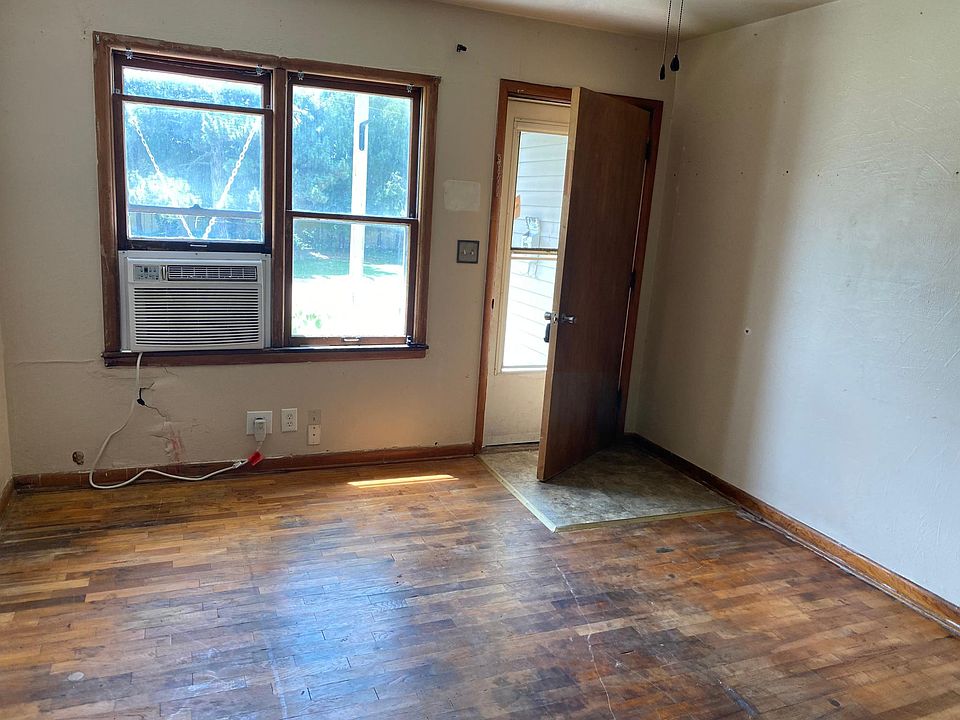 313 W Emporia Ave, Ponca City, OK 74601 Zillow