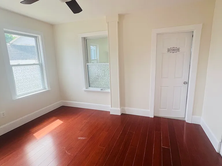 52 Essex St #1 — Photo 2