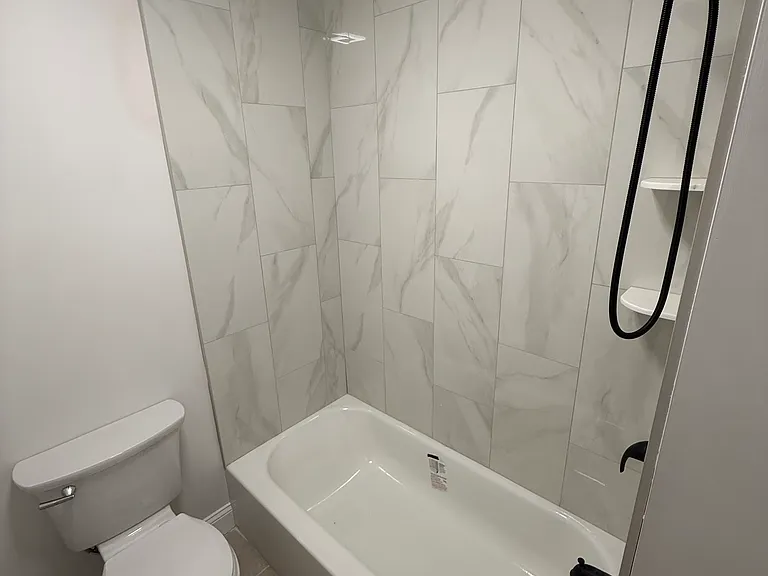 531 Smith St #201 — Photo 7