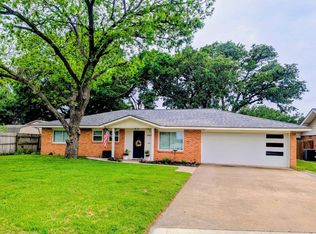 1229 Brookside Dr, Hurst, TX 76053