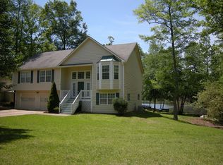 9245 Whaleys Lake Ln, Jonesboro, GA 30238