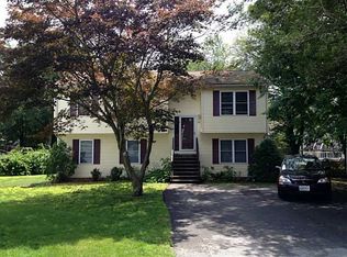 38 Anoka Rd, Warwick, RI 02889