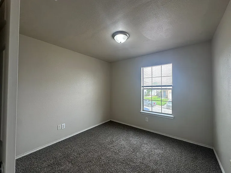 5730 Golf Hts #1 — Photo 15