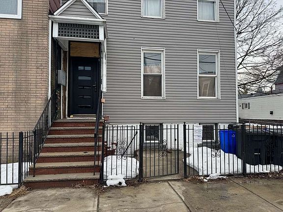 2nd image of 192 Halladay St #1