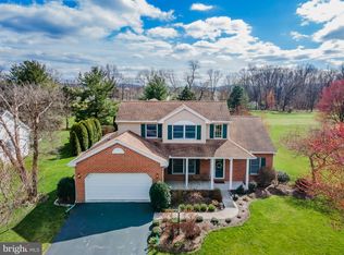 41 Derbyshire Dr, Carlisle, PA 17015