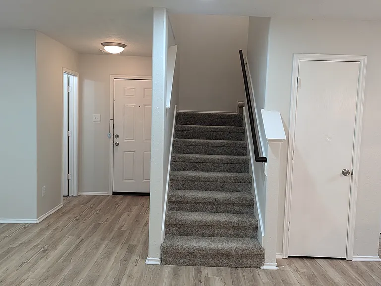 19918 Windcroft Hollow Ln — Photo 2