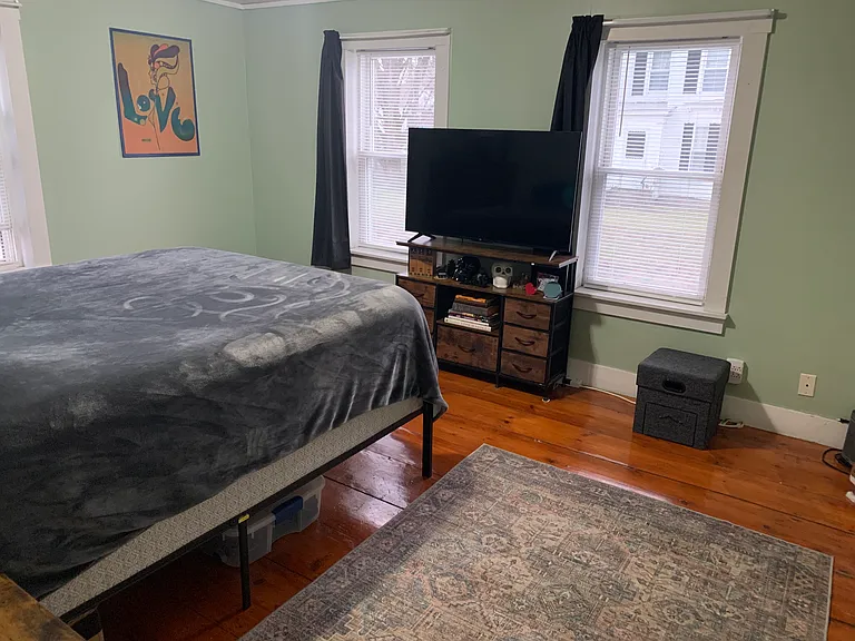 25 Main St #4 — Photo 10