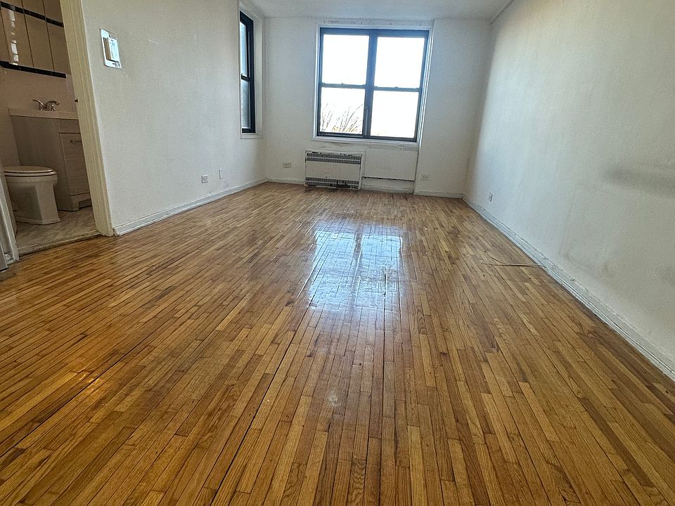 1st image of 50 Shore Blvd #1Z