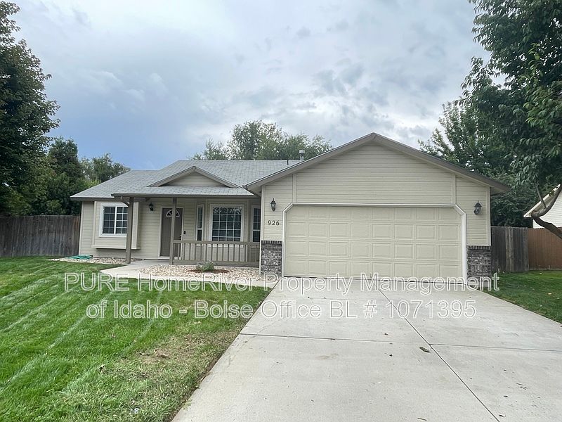 1st image of 926 S Muscovy Ave