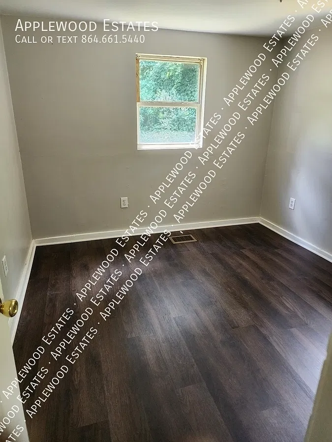 2 bed, $975 — Photo 4