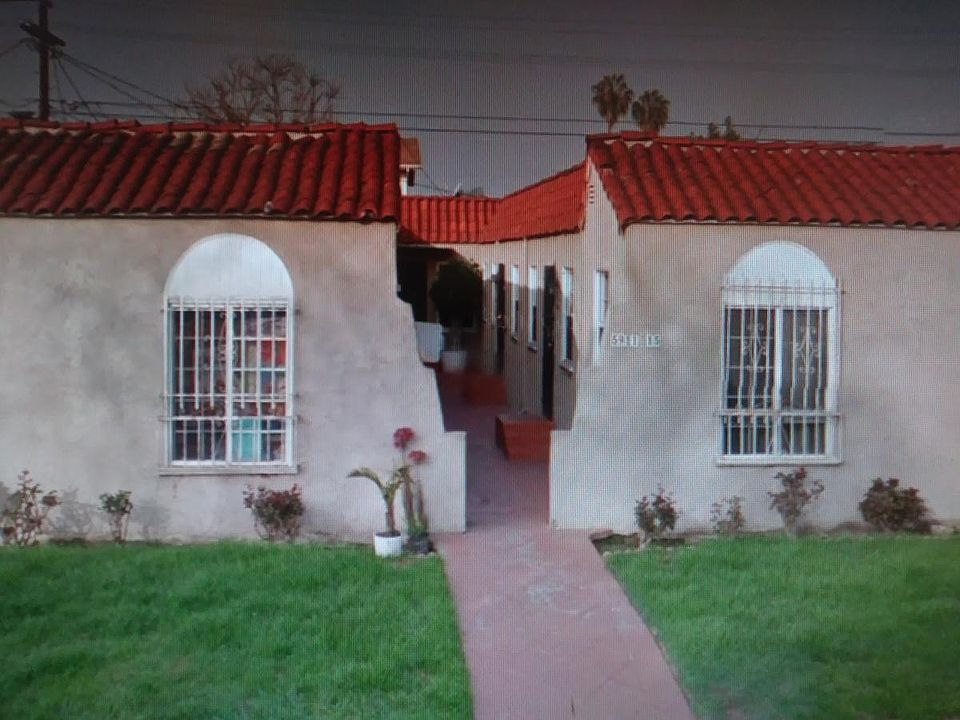 1st image of 5913 S Wilton Pl