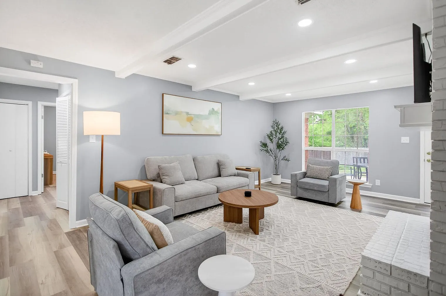 4 bed, 1.0 bath, 1679 sqft, $5,746 — Photo 1