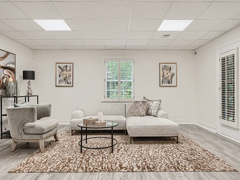3362 Mathieson Dr NE — Photo 30