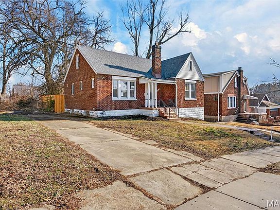 2nd image of 3816 Oakridge Blvd