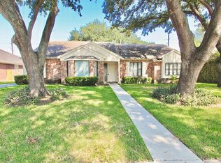15138 Corona Del Mar Dr, Houston, TX 77083