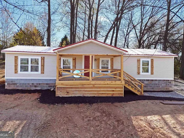 3243 Coffey Ln, Young Harris, GA 30582