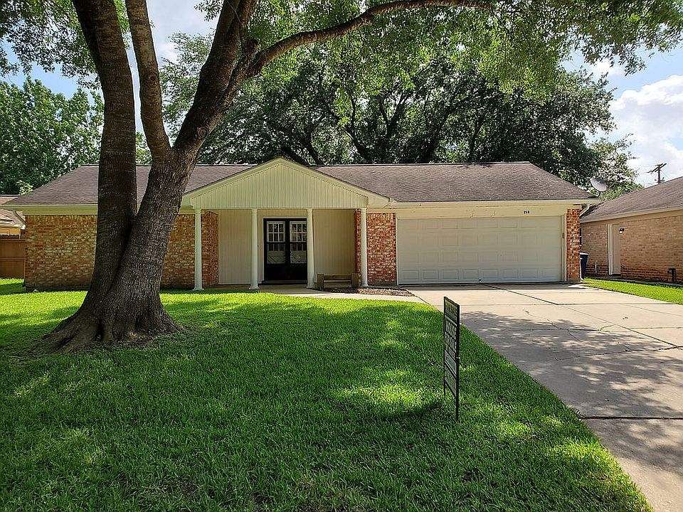 1st image of 218 Englewood Dr