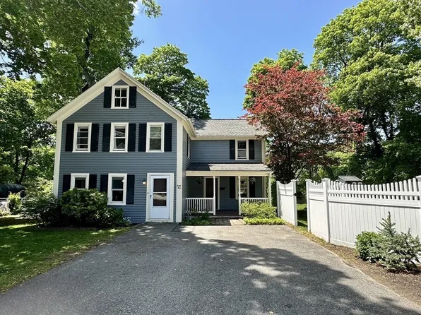 44 Manning St, Hudson, MA 01749
