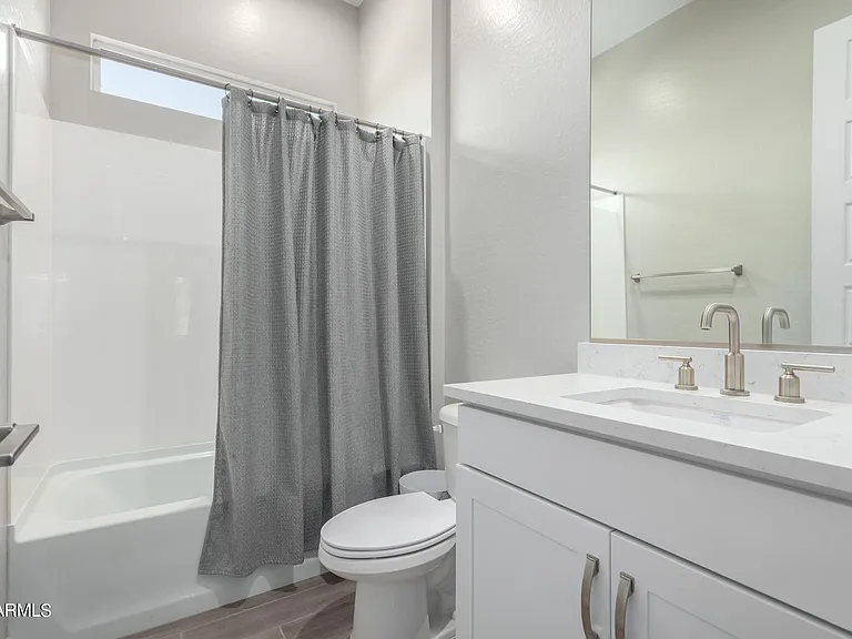 10472 W Adam Ave — Photo 18
