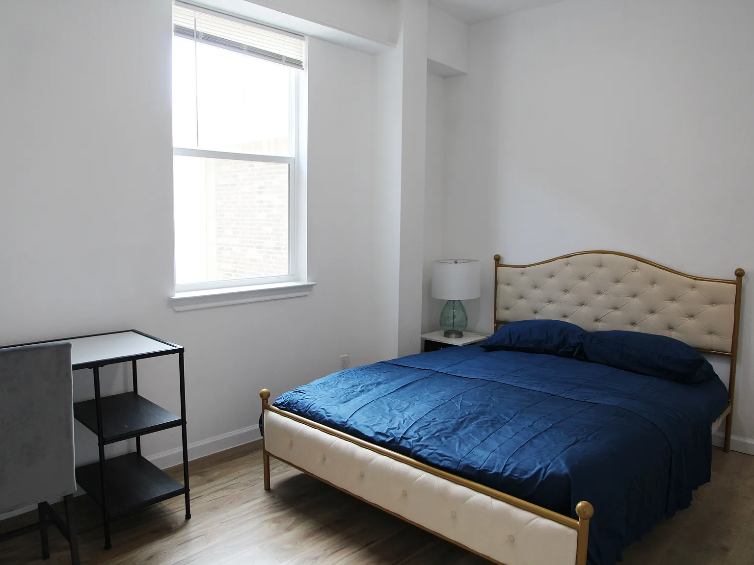 2 bed, $1,600 — Photo 4