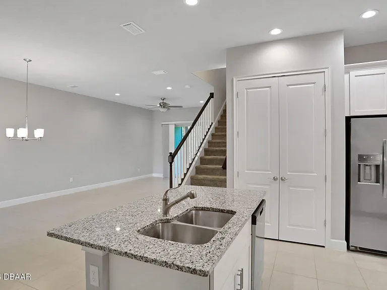 78 Longridge Ln — Photo 8