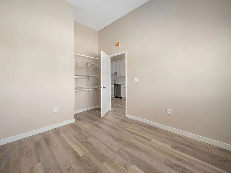 5353 Olmeda Ave — Photo 6