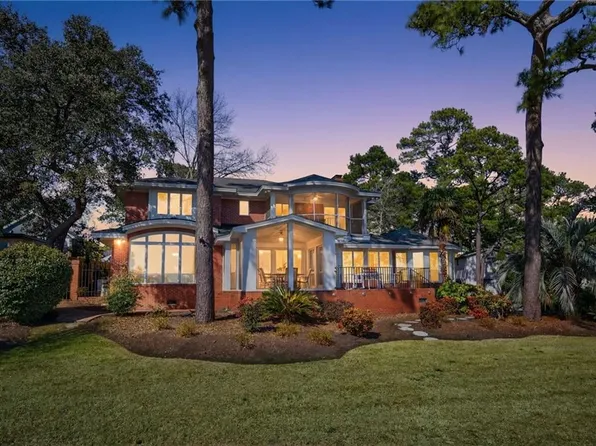 2001 English Cedar Cir, Virginia Beach, VA 23451