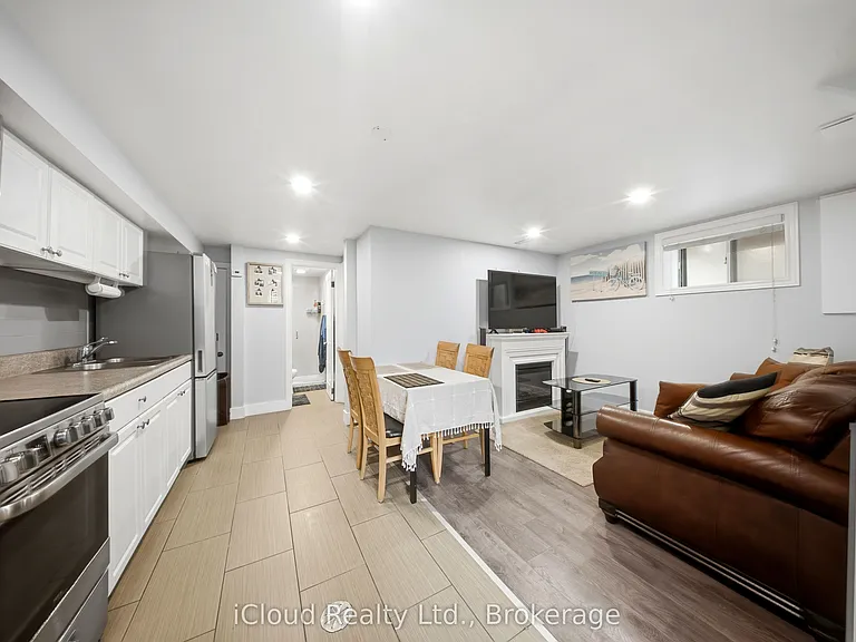 1226 Lansdowne Ave #BASEMENT — Photo 2
