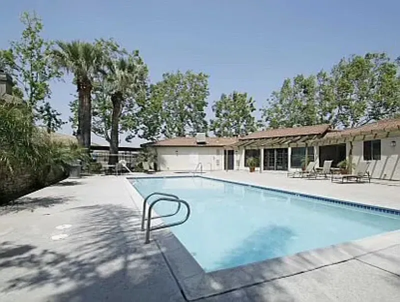 1 bed, 1.0 bath, 603 sqft, $1,220 — Photo 1