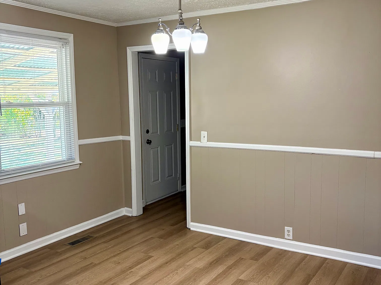 3 bed, 1125 sqft, $1,600 — Photo 4