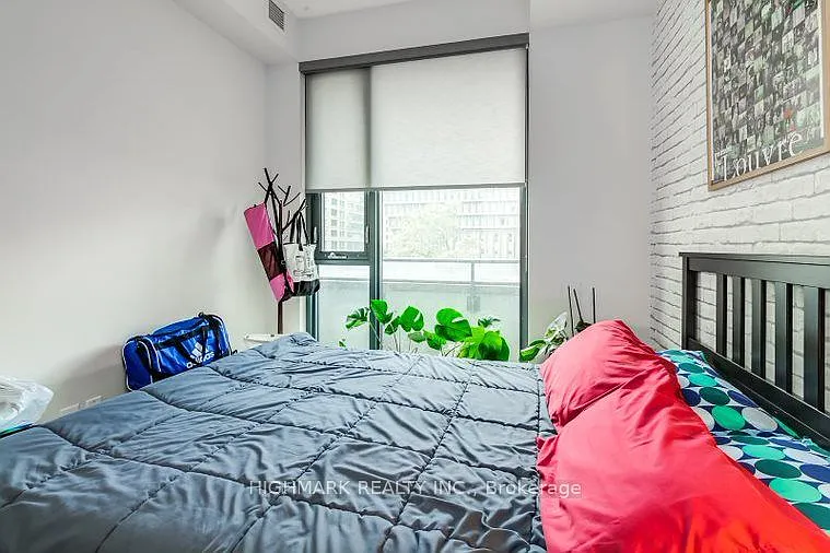 159 Dundas St E #412 — Photo 10