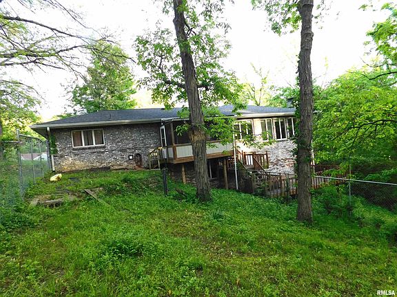 4th image of 31 Penacook Dr