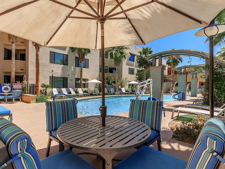Las Aguas Apartments — Photo 14
