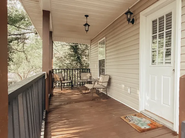 214 Church Ave #B, Hartsville, SC 29550