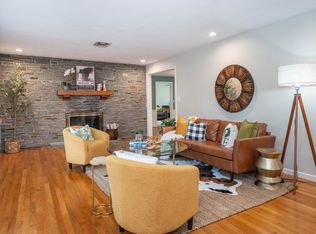 35 W Ridge Dr, West Hartford, CT 06117