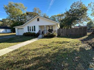 413 Elm St, Boaz, AL 35957